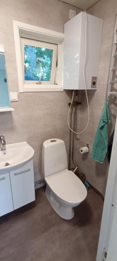 Saxemara Med Minikoek Och Badrum Ronneby község Kültér fotó
